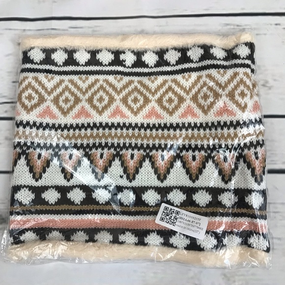 Warm Knitted Infinity Ring Scarf Lined with Fleece - Picture 6 of 6